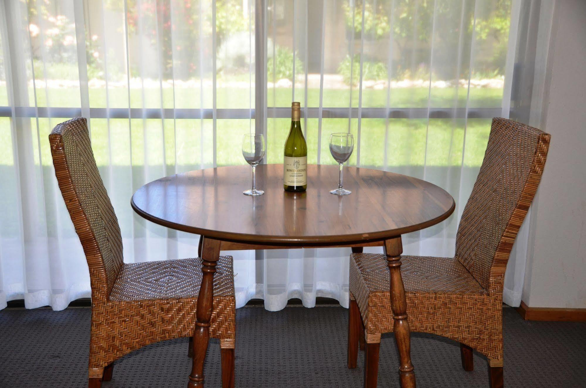 Coonawarra Motor Lodge Penola Kültér fotó